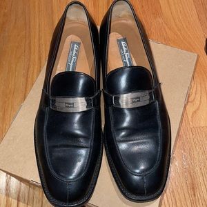 Salvatore Ferragamo Men’s Black Leather Dress Shoes Loafers